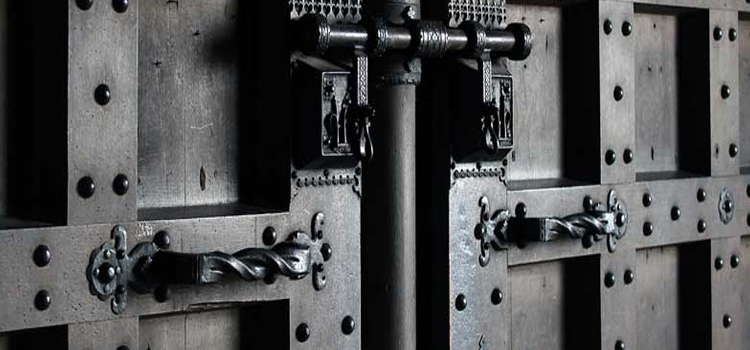 steel entry door repair in Alta Sierra